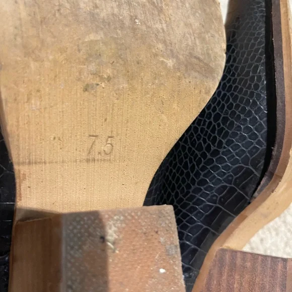 ARider Girl Embossed Western Ankle Boots - Picture 6 of 7